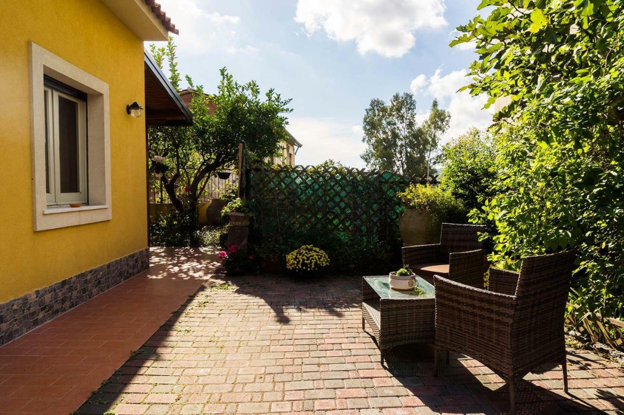 Holiday Home Luppinedda Nunziata Exterior photo